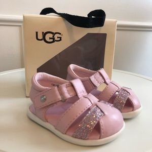 UGG pink sparkle sandals. 💞